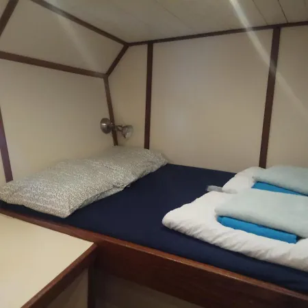 Amice Hotel en barco Haarlem