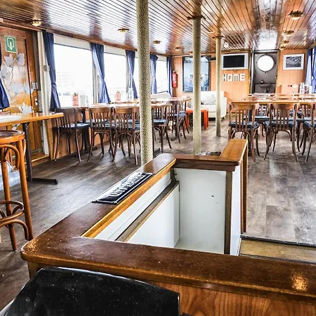 Amice Hotel en barco *