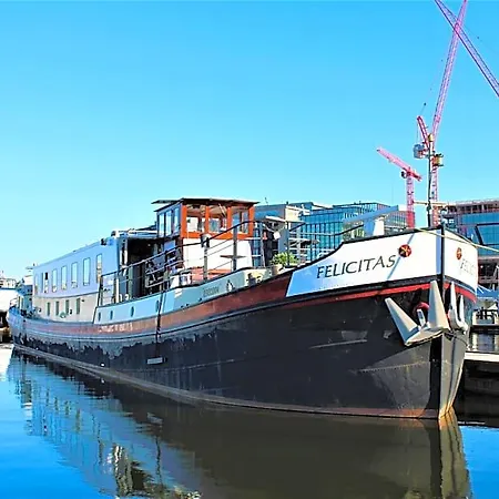 Amice Botel *