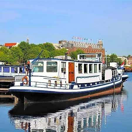 Botel Amice